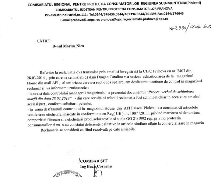 Cătălina Drăgan, cititoare a observatorulph.ro, a trimis pe adresa redacţiei fotografii cu un tricou deteriorat după prima spălare. Produsul a fost cumpărat de la magazinul House din incinta mall-ului AFI Palace Ploieşti.
