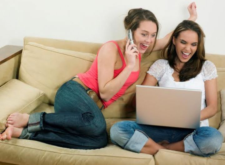 Am realizat pentru voi un top al celor mai semnificative reduceri pe care le găsiți în această perioadă la magazinele online.