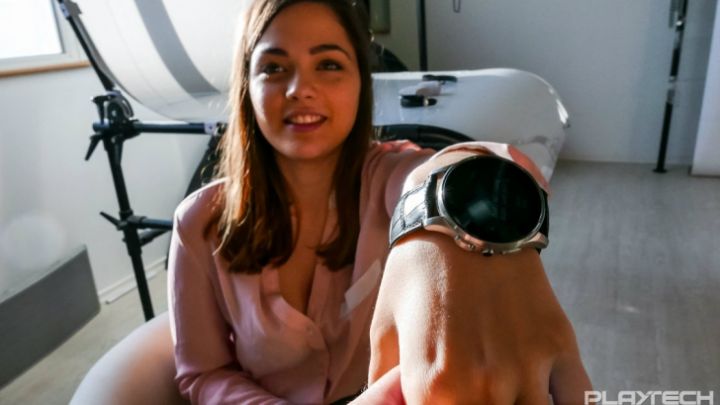 În martie, a fost prezentat în Elveția smartwatch-ul Vector Watch sub poate cea mai grea frază de promovare: ceasul cu autonomie de o lună. Nu l-am avut vreme de o lună, dar am aflat mai multe despre acesta de la Dan Tudose, unul dintre cofondatorii companiei și omul responsabil de hardware, dar și după ce am folosit scurtă vreme gadgetul.