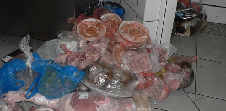 depozitare-carne-neconforma.jpg