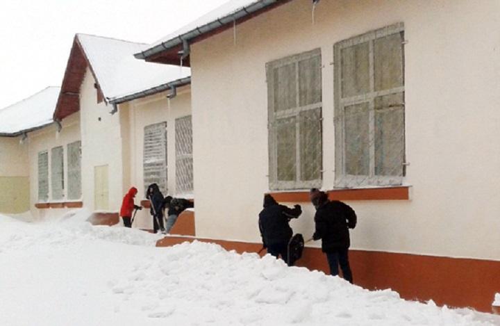 scoala-centrala-termica-prahova.jpg