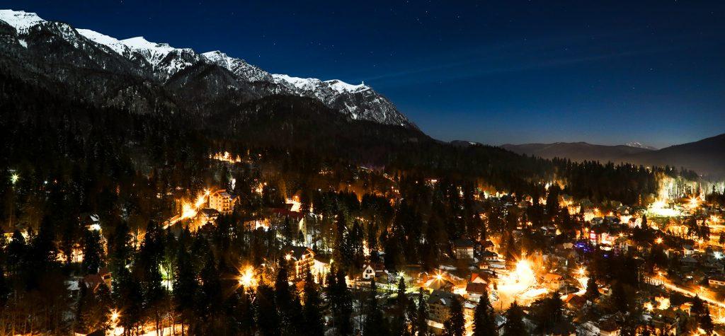 Sinaia_noapte_a-1024x475.jpg