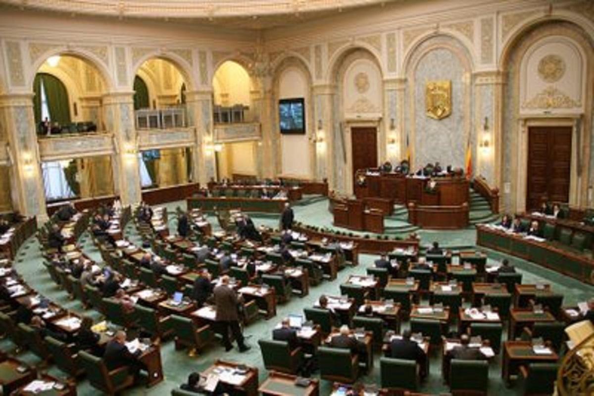 Senat_7d977.jpg