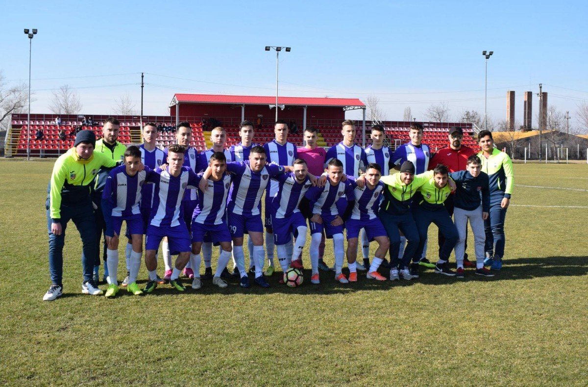 echipa_92d10.jpg