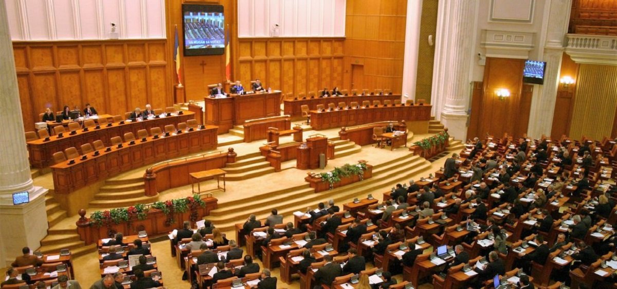 parlamentari_1c22e.jpg
