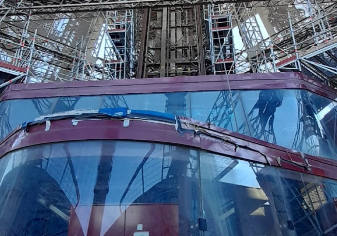 lift Turnul Eiffel Paris