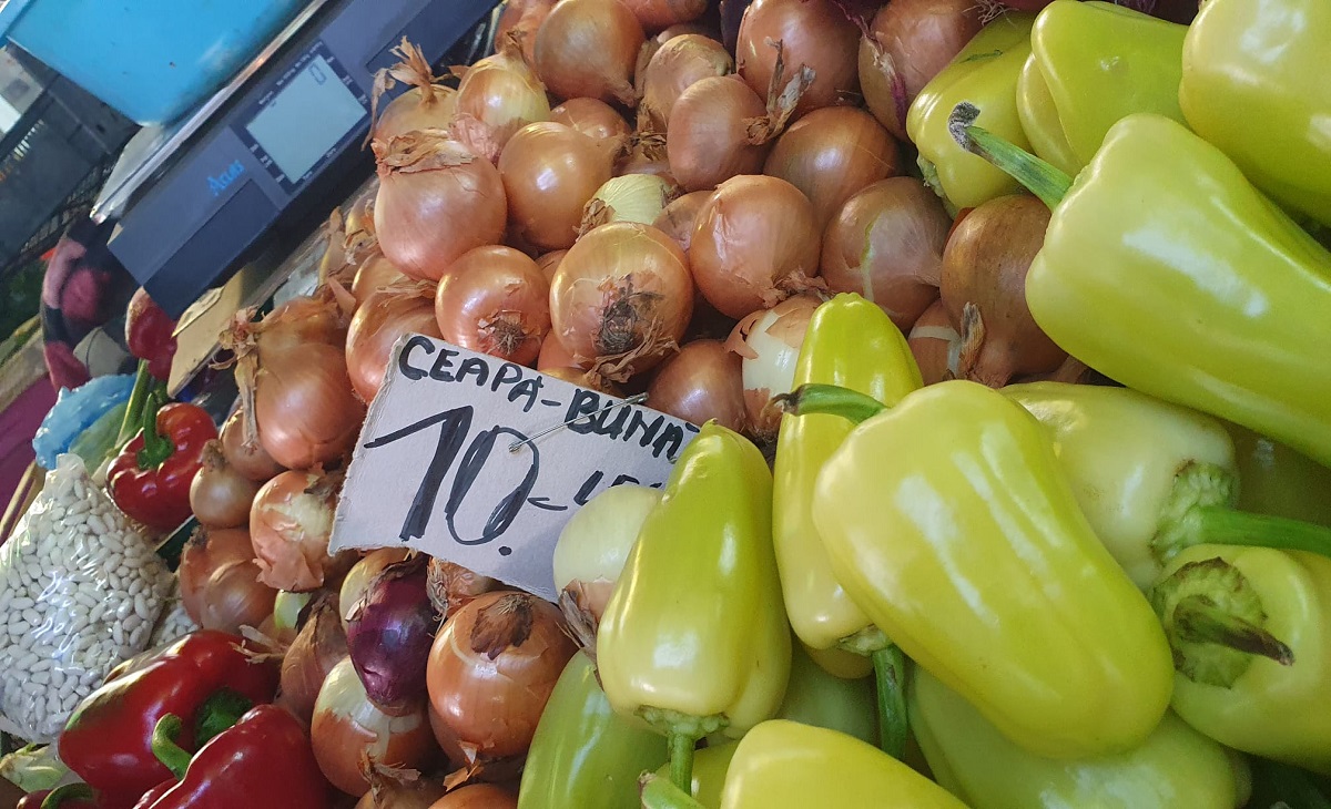 ceapă uscată pret