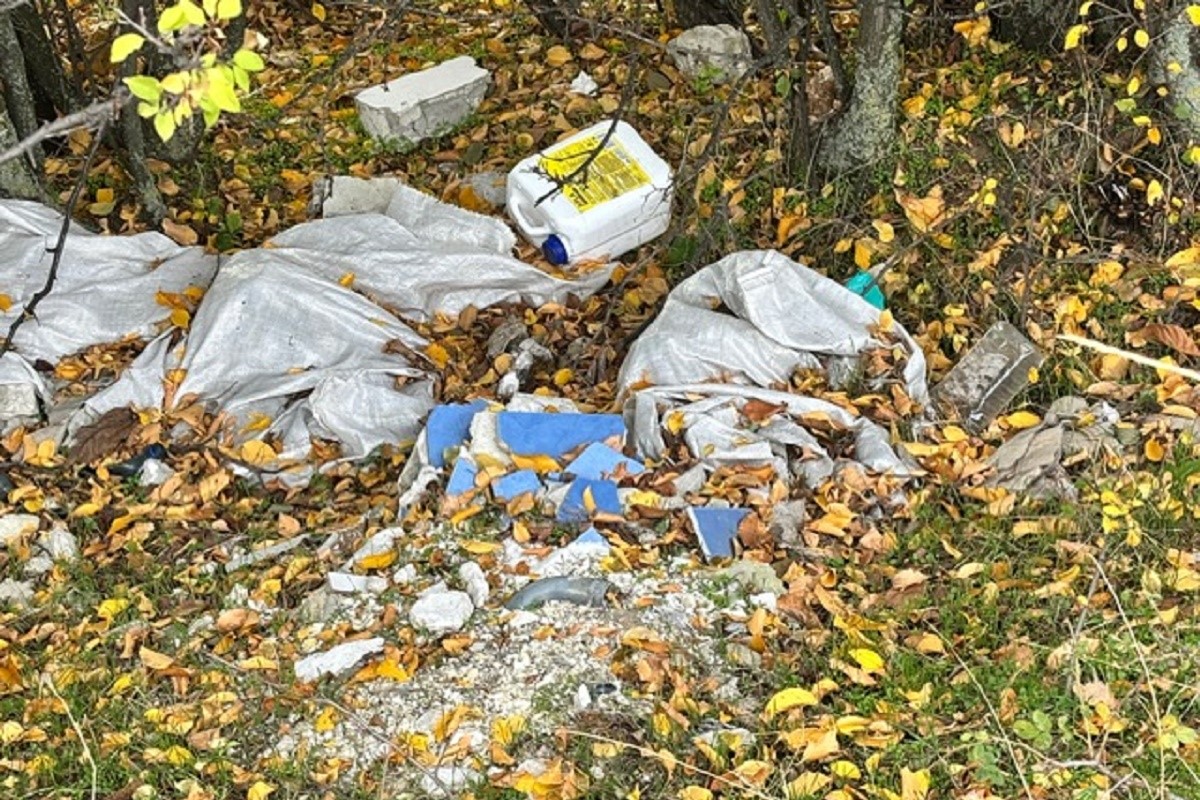 Seciu, una dintre cele mai pitorești zone ale Prahovei, rampă de gunoi