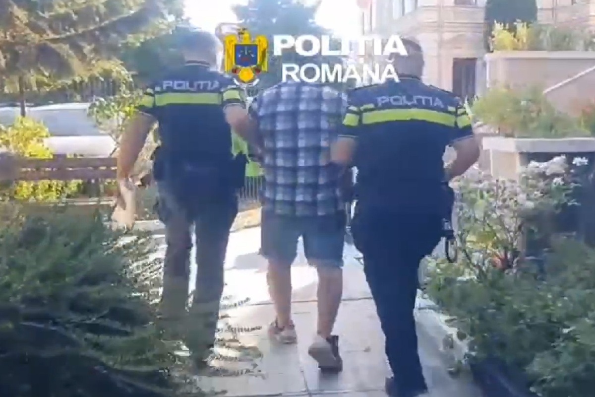 Prahovean arestat după ce i-a cerut unui polițist 500 de lei ca să plătească amenda primită chiar de la el